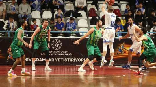 Kocaeli BŞB Kağıtspor: 67 - OGM Ormanspor: 74