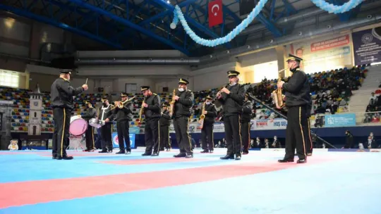 Türkiye Büyükler Karate Şampiyonası'nın açılış seremonisi yapıldı