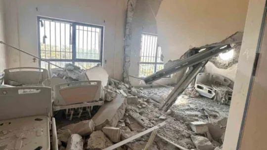 Türkiye-Filistin Dostluk Hastanesi İsrail saldırısında büyük hasar aldı