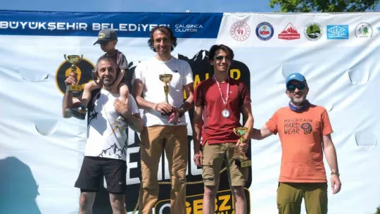 Türkiye'nin en uzun soluklu kaya tırmanışı nefesleri kesti