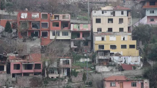 Cedit Mahallesi hayalet şehre döndü