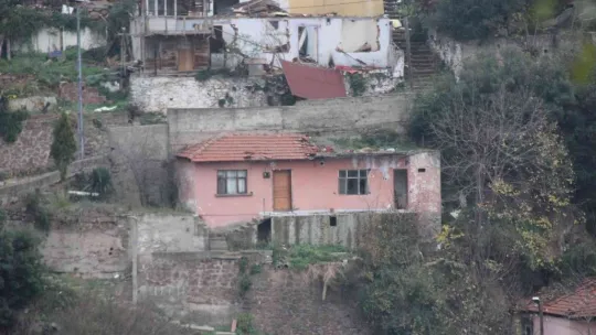 Cedit Mahallesi hayalet şehre döndü