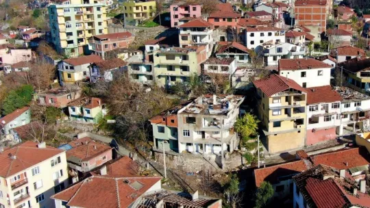 Cedit Mahallesi hayalet şehre döndü