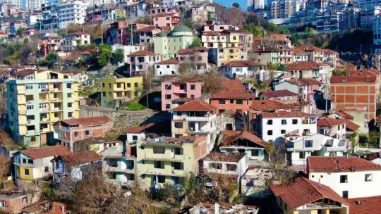 Cedit Mahallesi hayalet şehre döndü