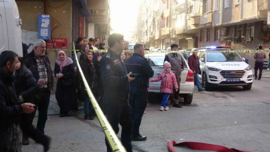 Çatı yangını korkuttu