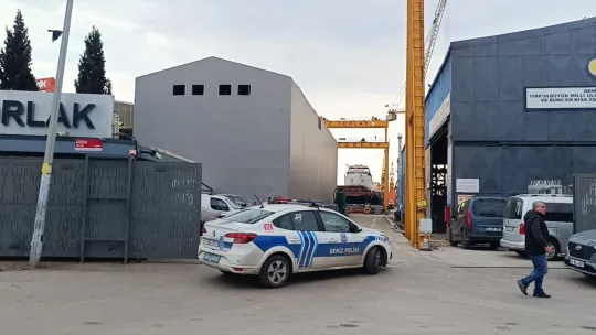 Tuzla tersanesinde patlama: Ölü ve yaralılar var