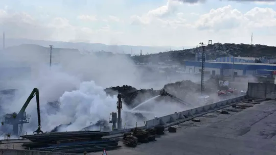 Üç gündür yanıyor, işte çevreye zararı