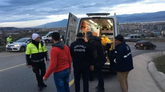 Uçuruma yuvarlanan kamyonetten son anda kurtuldu