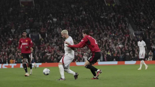 Galatasaray Manchester'da tarih yazdı:2-3