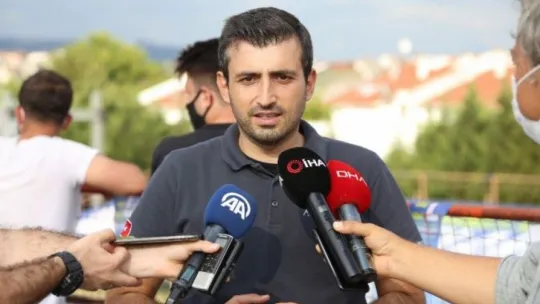 Üniversite öğrencileri tasarladıkları araçlarla İzmit'te yarıştı!