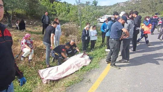 Üniversite öğrencilerini taşıyan tur otobüsü şarampole devrildi: 3'ü ağır 12 yaralı