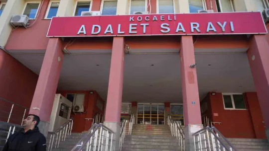 Kocaeli'de ünlü avukattan mahkeme başkanına rüşvet iddiası!