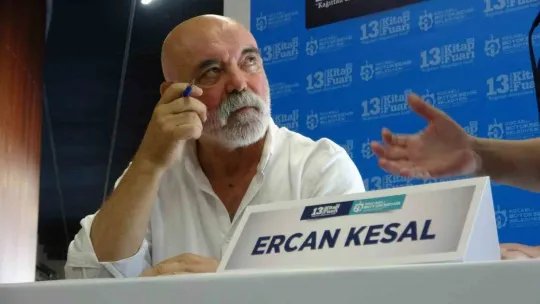 Ünlü oyuncu Ercan Kesal, Kocaeli'de sevenleriyle buluştu
