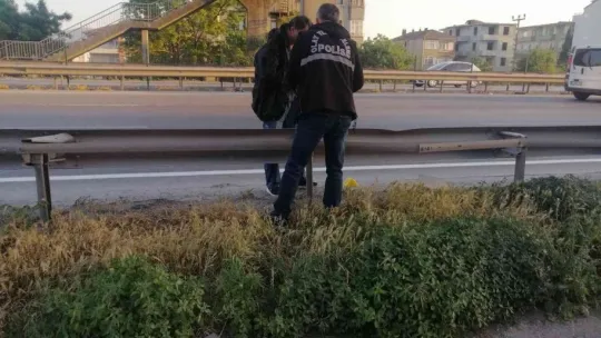 Üst geçitte silahlı saldırıya uğradı