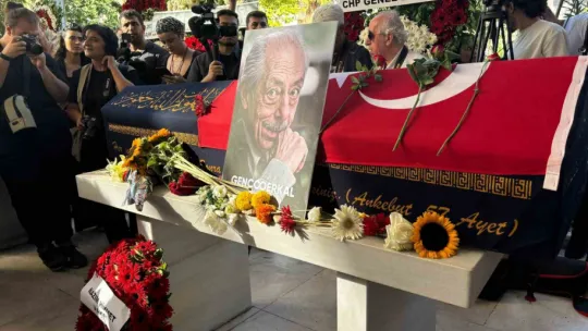 Usta oyuncu son yolculuğuna uğurlandı