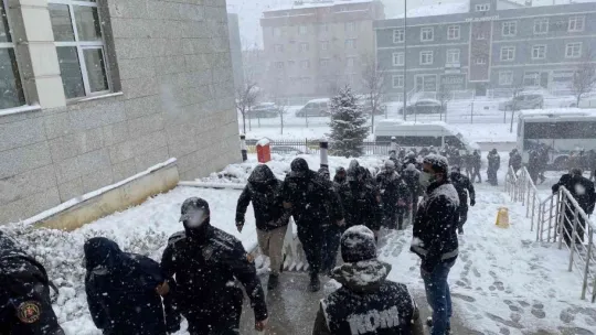 Sahte rapor sağlayan 67 şüpheli adliyede!