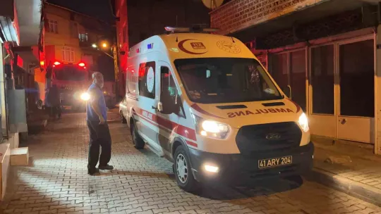 Uyuyakalan karısını balkondan girerek uyandırdı