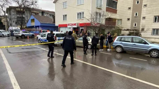 Uzman çavuş sokak ortasında hayatına son verdi