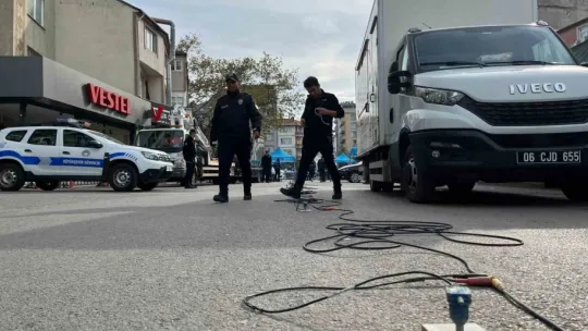 Uzman ekipler, Gebze'de yerin altını inceliyor