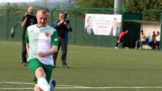 Protokol üyeleri sahaya indi
