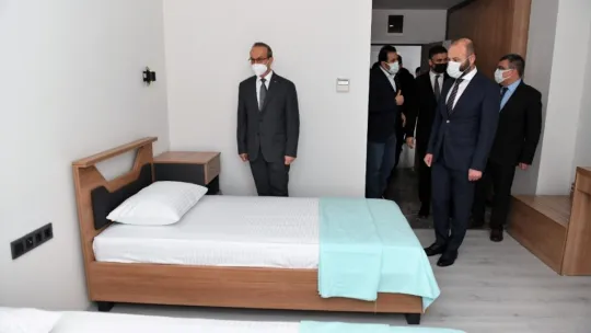 Vali Yavuz'dan Gençlik ve Spor İl Müdürlüğü'ne ziyaret