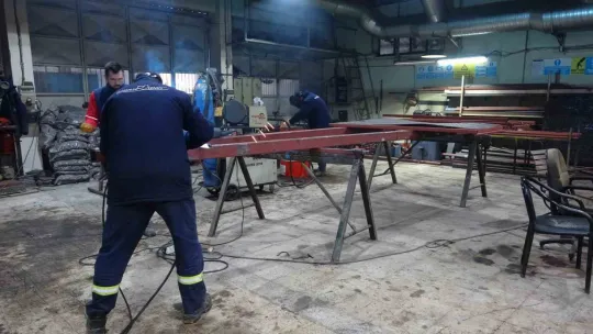 Variller depremzedeler için sobaya dönüşüyor