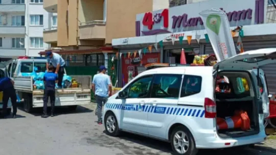 Vatandaş şikayet etti, marketten binlerce tarihi geçmiş ürün çıktı