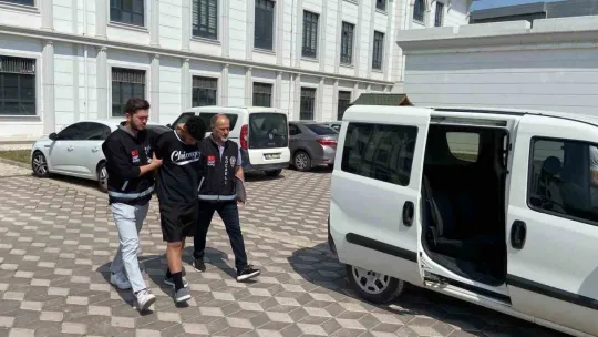 Silah zoruyla gasp etti, yakalandı