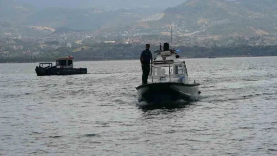 Vatandaşlar fark etti, deniz polisi kurtardı