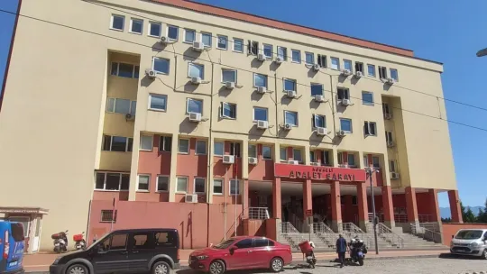 Dolandırdığı kişilere 'dostum' dedi