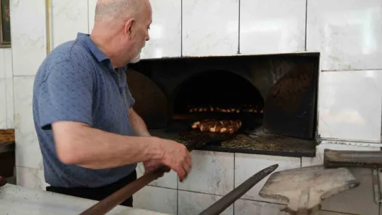Vedat Milor İzmit simidi övdü, ortalık karıştı
