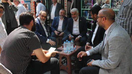 HÜDA PAR Genel Başkanı Yapıcıoğlu, Kocaeli'de esnaf ziyaretinde bulundu
