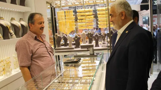 HÜDA PAR Genel Başkanı Yapıcıoğlu, Kocaeli'de esnaf ziyaretinde bulundu
