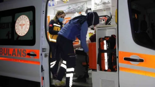 Yabancı turistlerin gezintisi faciayla bitti: 1 ölü, 2 yaralı!
