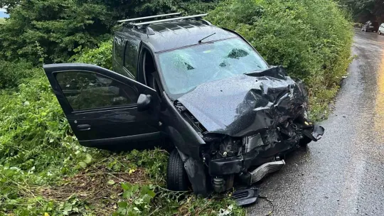Yağışlı hava kazayı beraberinde getirdi: 6 yaralı