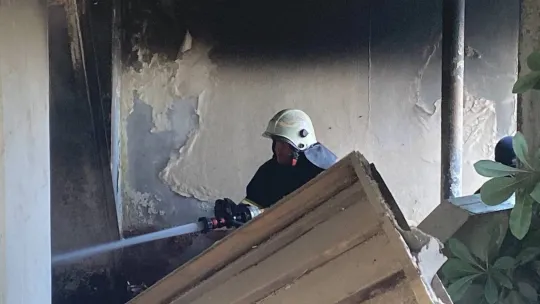 Yalıda çıkan yangın büyümeden söndürüldü