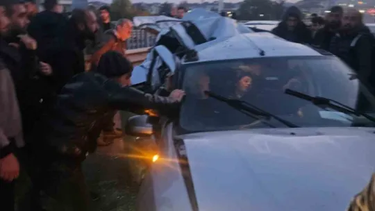Yalova İzmit yolunda 5 araçlı zincirleme kaza: 4 yaralı