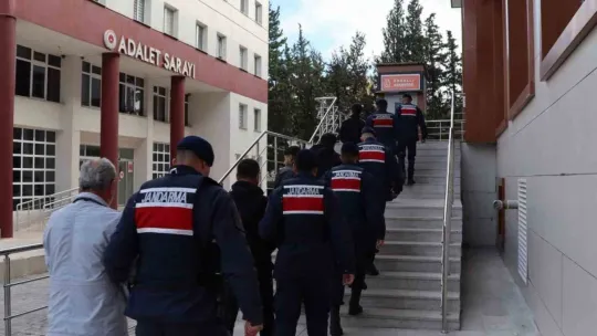 8 ilde eş zamanlı operasyon, Kocaeli'de yediemin çetesi çökertildi
