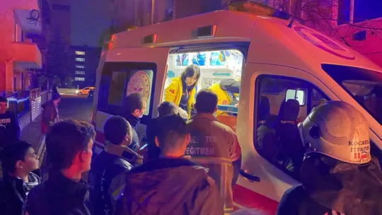İzmit'te 3 kişi parlayan ateşte yandı
