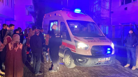 İzmit'te 3 kişi parlayan ateşte yandı