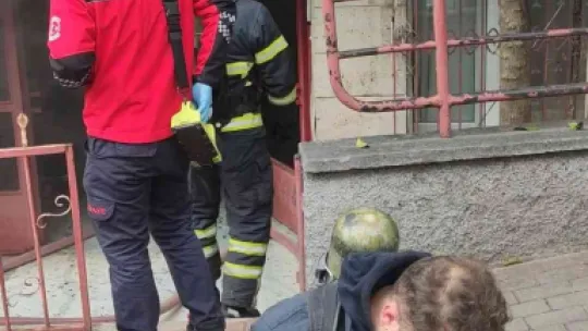Kediyi kendi oksijen maskesiyle hayatta tuttu