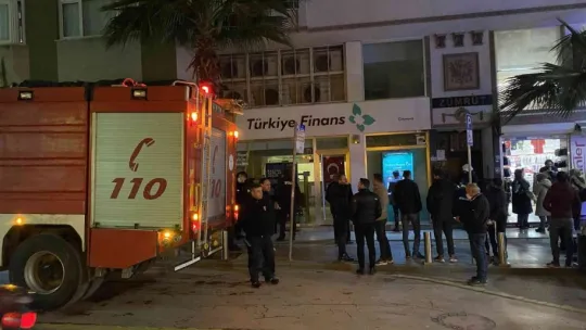Yangın bankayı açtırdı