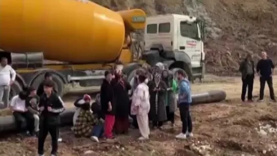 Yangın faciası: Baba ve oğlunun evleri küle döndü