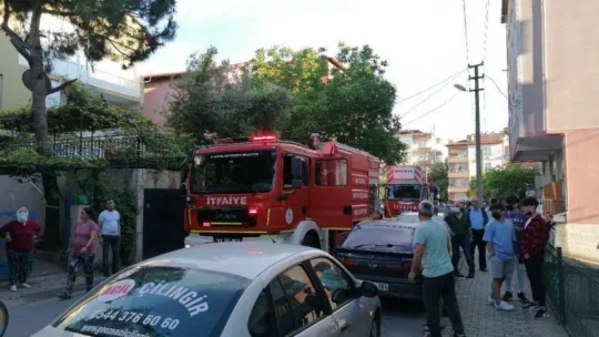 Yangın paniği sosyal mesafeyi unutturdu