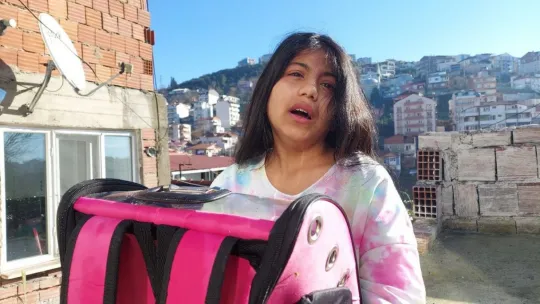 Hayvanları yangında telef oldu: Gözyaşlarına boğuldu