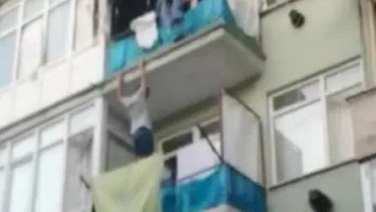Yangından ölümüne kaçış