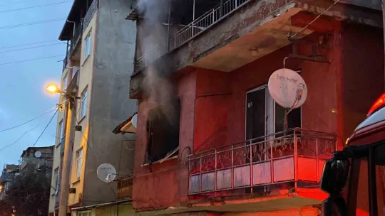 İzmit'te korkutan ev yangını!