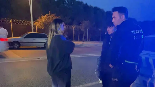 Yaralı arkadaşını bırakıp kaçtığı kaza yerine geldi