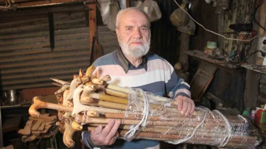 Yaş 84, depremzedeler için günlerce çalıştı