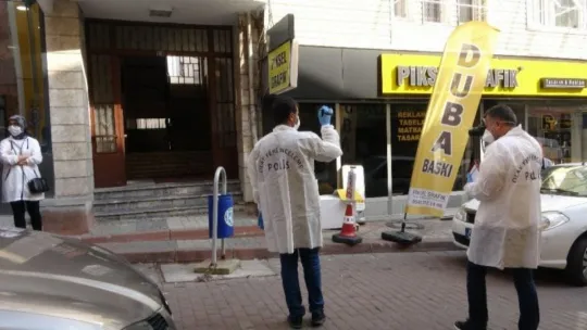 Yaşlı adam evinde ölü bulundu